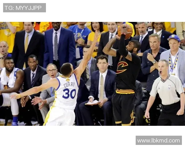 勇士队新援发挥出色，助力球队跻身季后赛